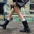 Damen Modische Stiefel mit gerafftem Schaft und dekorativen Knöpfen R&B