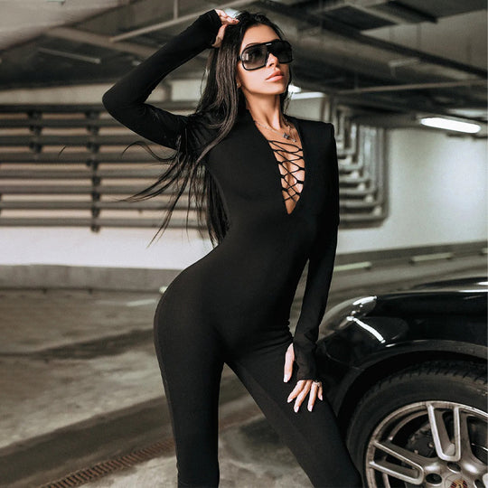 Damen Figurbetonter Jumpsuit mit tiefem V-Ausschnitt und raffinierten Schnür-Details R&B