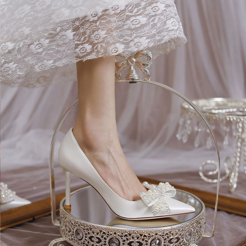 Damen Hochwertige Hochzeitspumps mit Perlenapplikation und raffiniertem Schleifendetail R&B