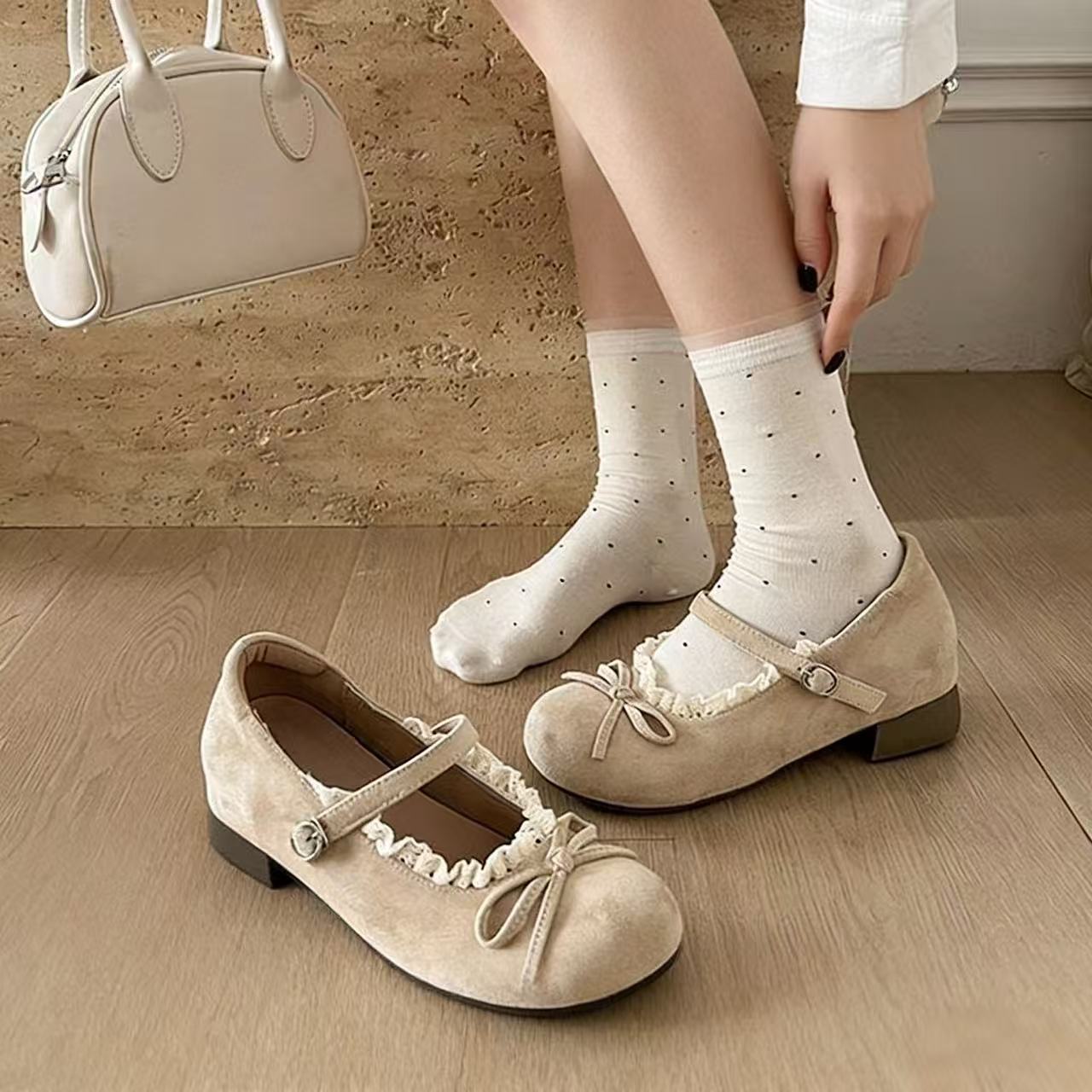Damen Ballerinas mit dekorativem Rüschenelement und komfortablem Absatz