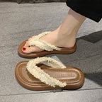 Damen Komfortable und modische Sandalen mit fransigen Riemen EB