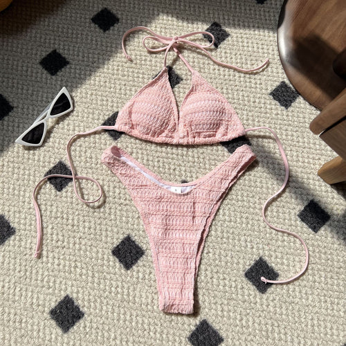 Damen Triangel-Bikini mit strukturierter Oberfläche und verspielten Trägern R&B