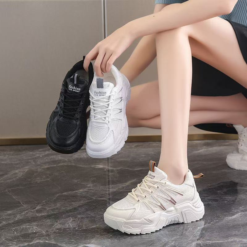Damen Sportliche Sneakers mit innovativer Mesh-Oberfläche und ergonomischer Dämpfung R&B