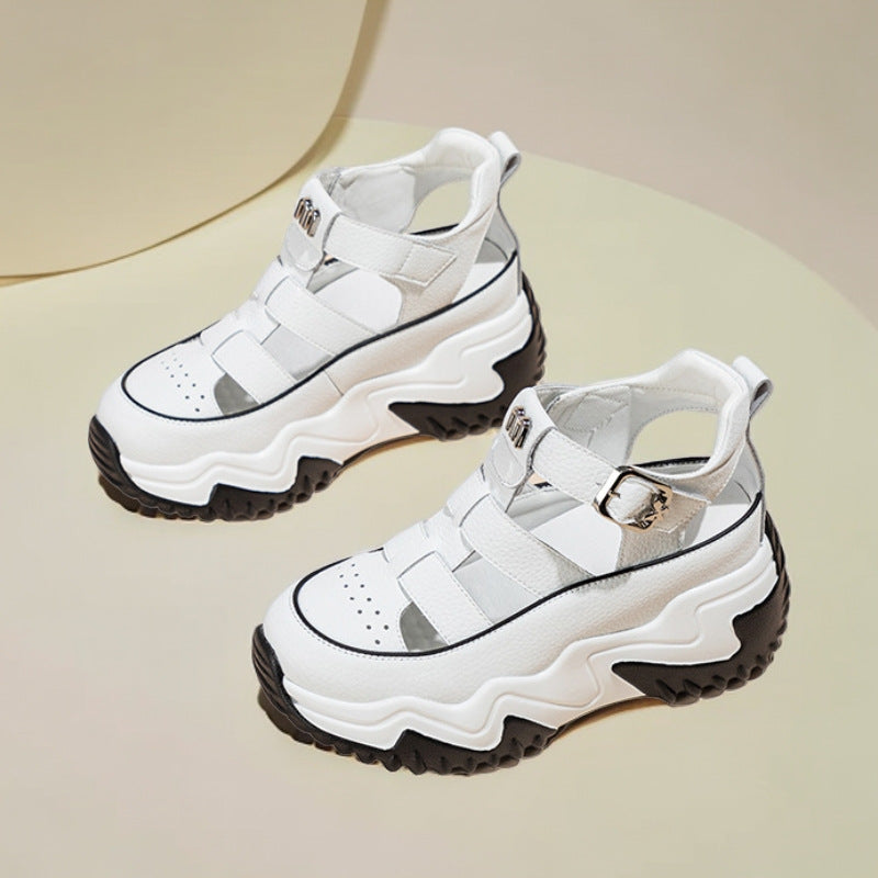 Damen Sportliche Sandalen mit rutschfestem Profil und angepasstem Riemendesign R&B