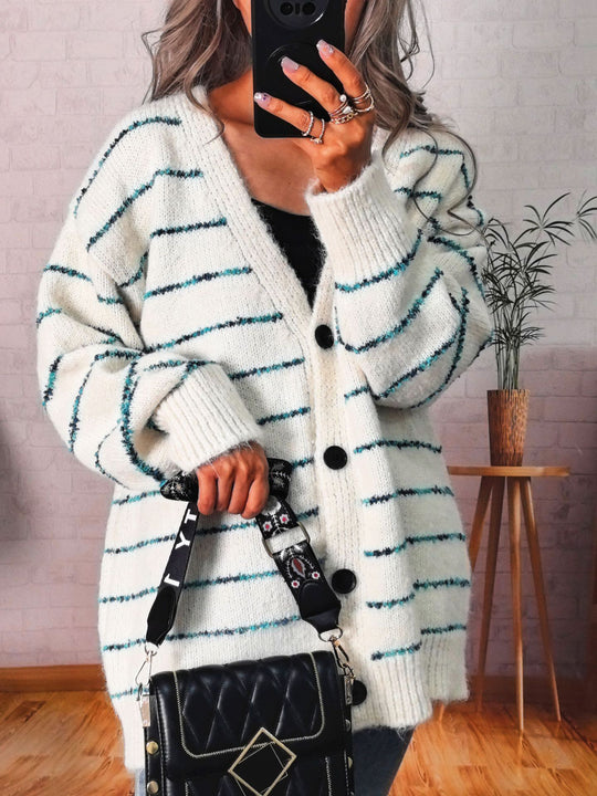 Damen Grobstrickjacke mit modischen Kontraststreifen und eleganten Knopfdetails R&B