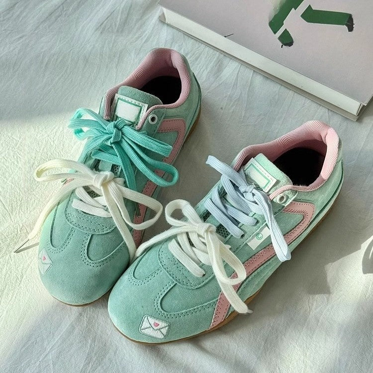 Damen Sneakers mit fröhlichem Apfelmotiv und textiler Oberflächenstruktur R&B