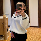 Damen V-Ausschnitt Pullover mit kontrastierenden Streifen R&B