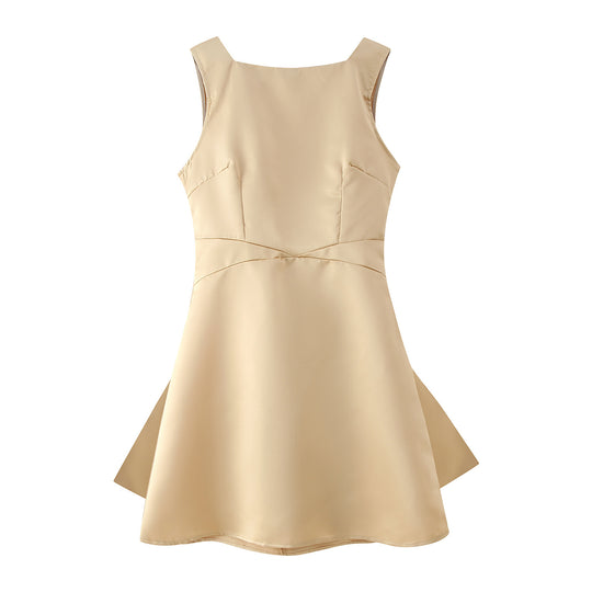 Damen elegantes Cocktailkleid mit modernem Schnitt und schwingendem Rock R&B