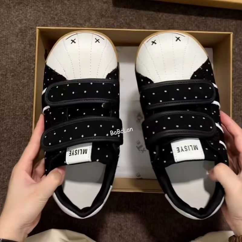 Damen Sportliche Sneaker im modernen Design mit praktischem Klettverschluss