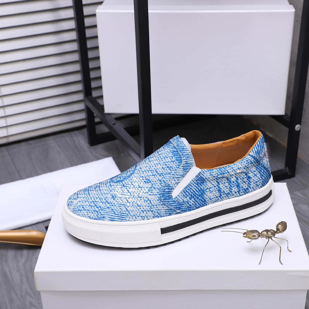 Damen Slip-On Sneakers mit atmungsaktiver und elastischer Oberflächenstruktur R&B