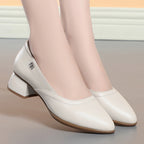 Damen klassische Pumps mit elegantem Blockabsatz und modischem Cut-Out-Design