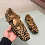 Damen Ballerinas im Leo-Design mit elegantem Riemchen R&B