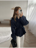 Damen Modische Trenchjacke mit tailliertem Schnitt und Gürtel