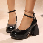Damen Blockabsatz-Pumps mit elegantem Schnallenverschluss und modischer Hochglanz-Optik R&B