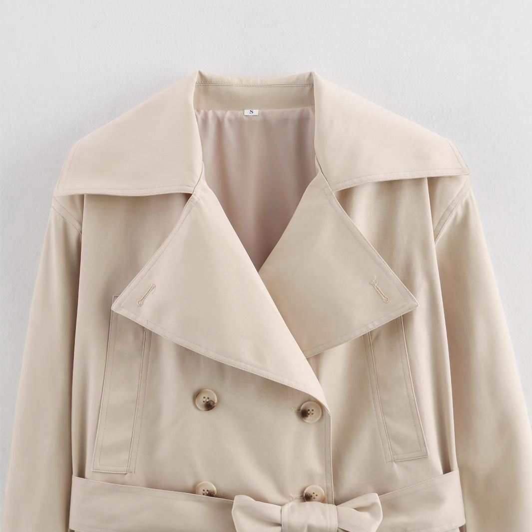 Damen modische cropped Trenchjacke mit eleganten Knopfdetails und Gürteldetail R&B