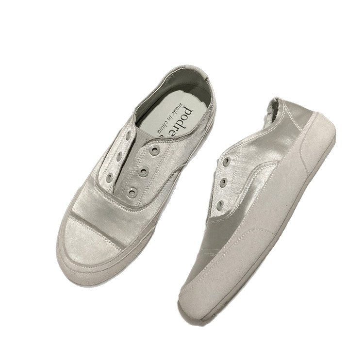 Damen bequeme Slip-On Sneakers mit luxuriösem Satin-Obermaterial
