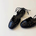 Damen Ballerinas mit verspieltem Schnürdesign und dekorativen Nieten