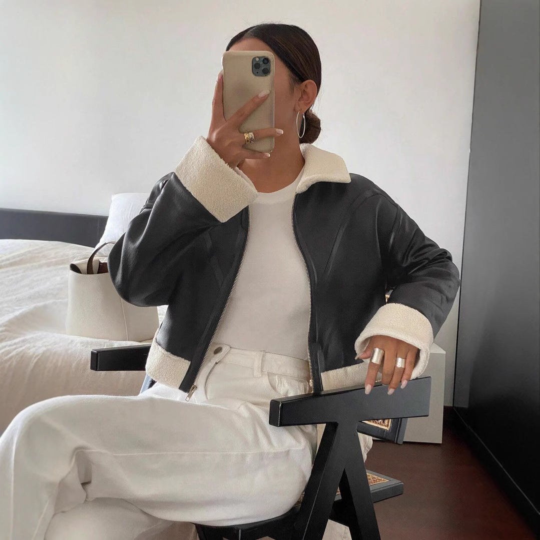 Damen Kunstlederjacke im modernen Biker-Stil mit Fellkragen und kurzen Ärmeln R&B