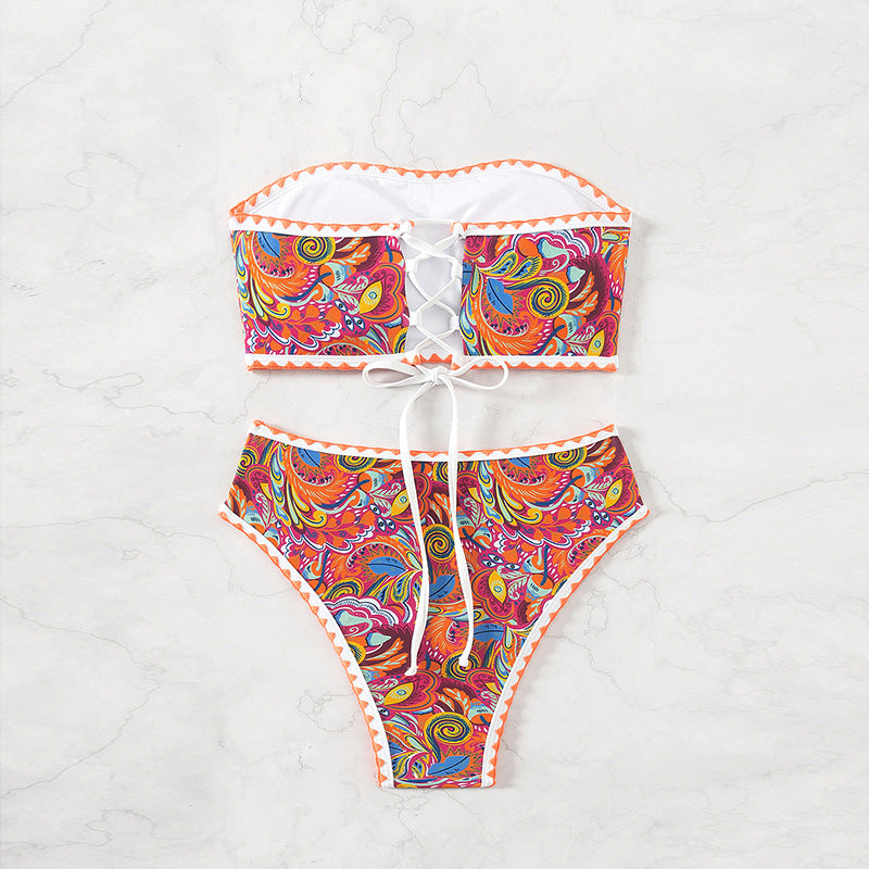 Damen Bandeau-Bikini mit buntem Psychedelic-Design und eleganten Rüschen R&B