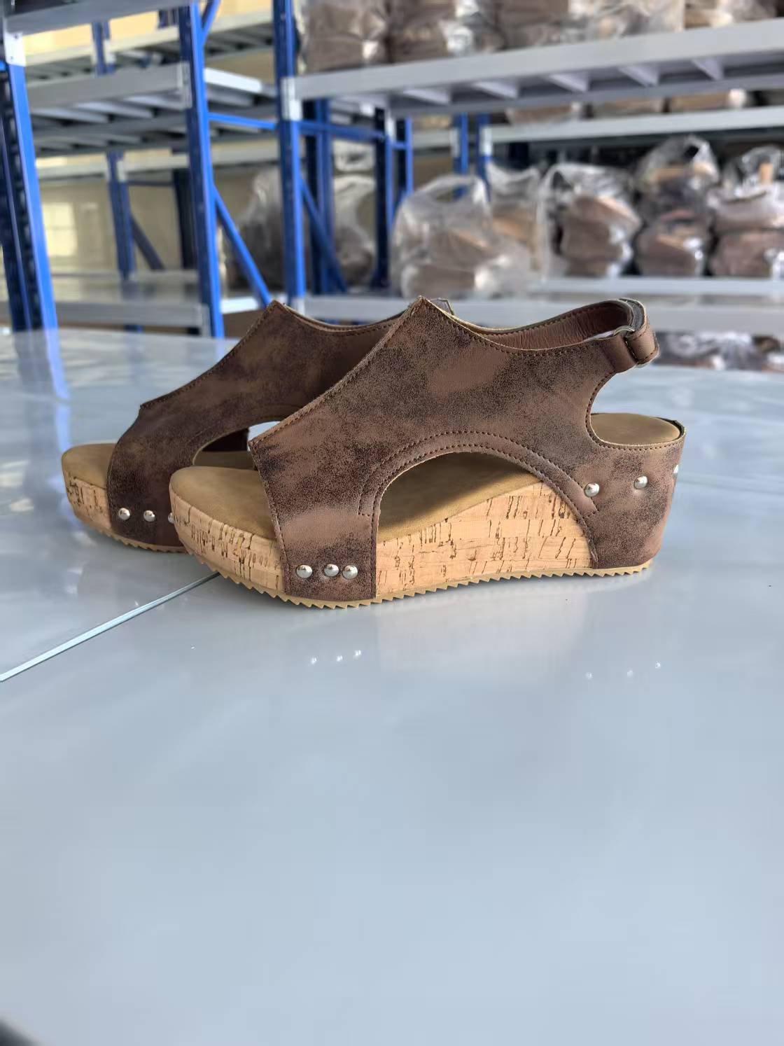 Damen Wedge-Sandalen mit ergonomischer Fußbettung und modischem Korkdesign R&B
