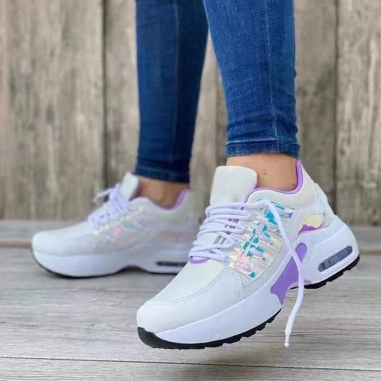 Damen Sportliche Sneakers mit reflektierenden Akzenten R&B