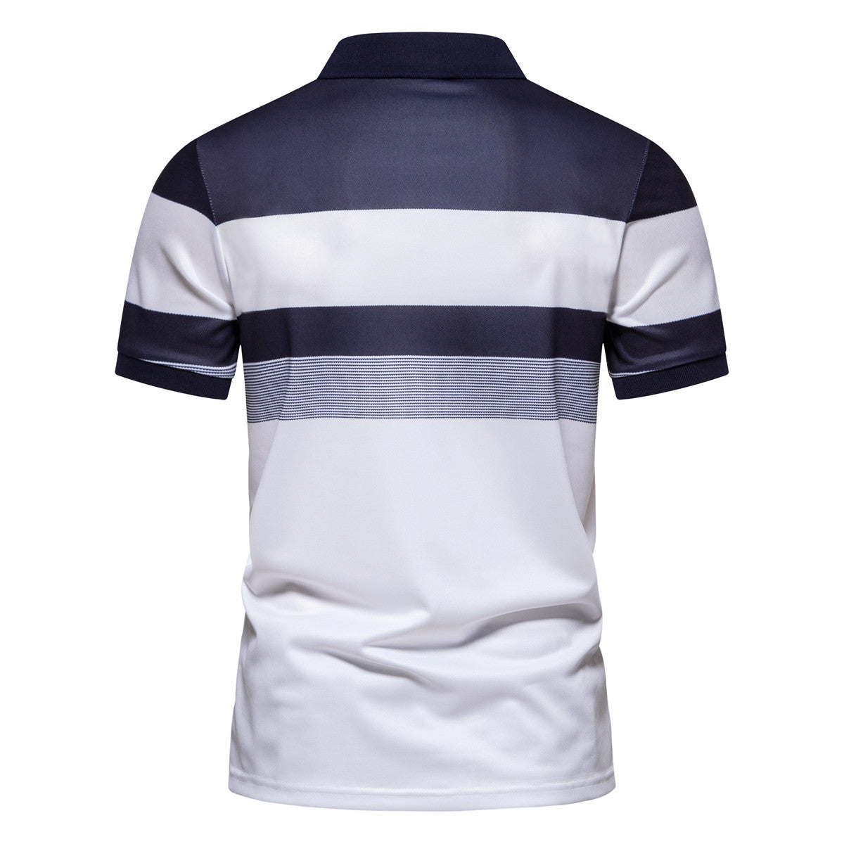 Herren Poloshirt mit modernem Streifenmuster und atmungsaktiven Eigenschaften