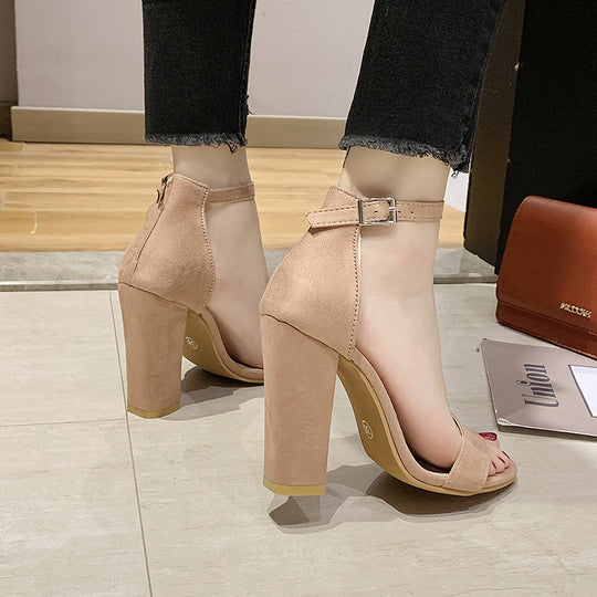 Damen Wedge-Sandalen mit breiten Riemen und komfortablem Blockabsatz R&B