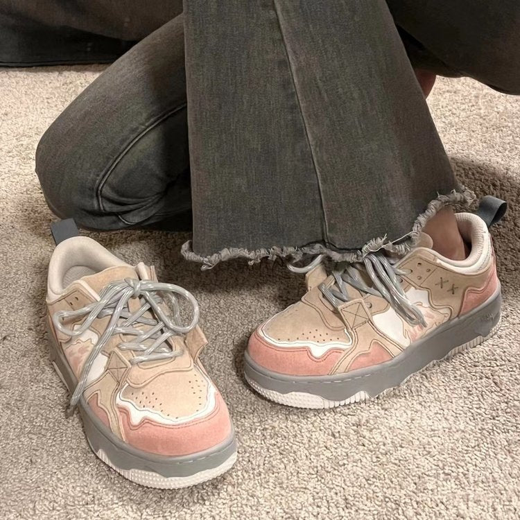 Damen Sportliche Sneakers mit zugeschnittenem Obermaterial und dämpfender Sohle R&B