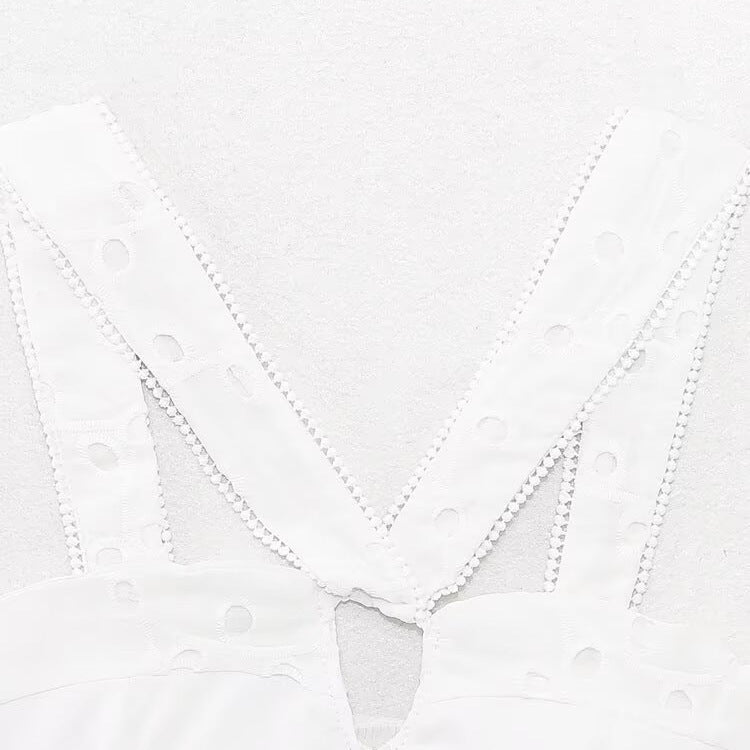 Damen Brokat-Crop-Top mit elegantem Ausschnitt und verzierten Trägern R&B