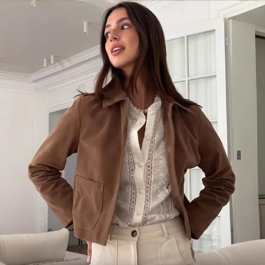 Damen modische Kurzjacke mit hochgeschlossenem Kragen und praktischen Taschen R&B