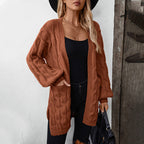 Damen Strickjacke mit einem stilvollen Flechtmuster