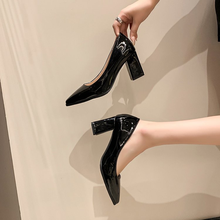 Damen elegante spitze Pumps mit tragbarem Blockabsatz R&B