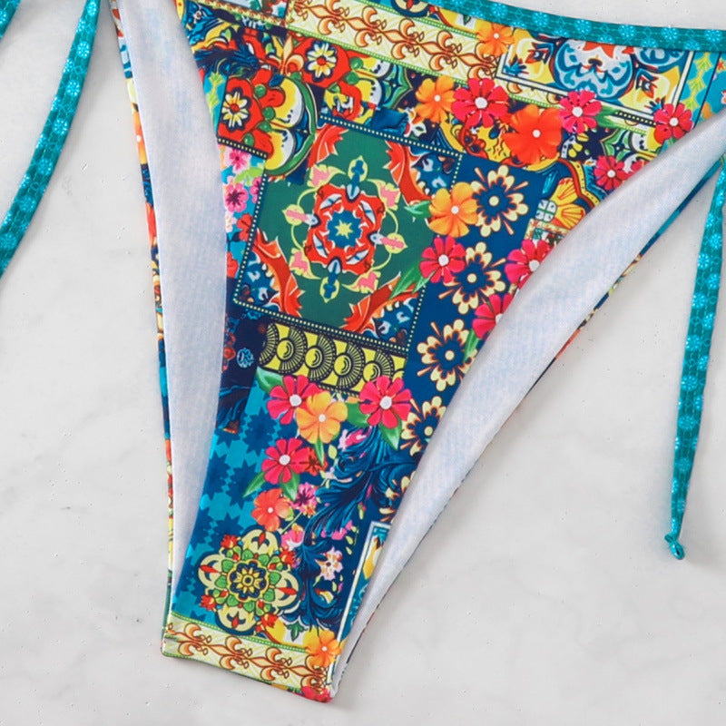 Damen Triangel-Bikini mit bunten Zierstichen und verstellbaren BindR&Bändern R&B