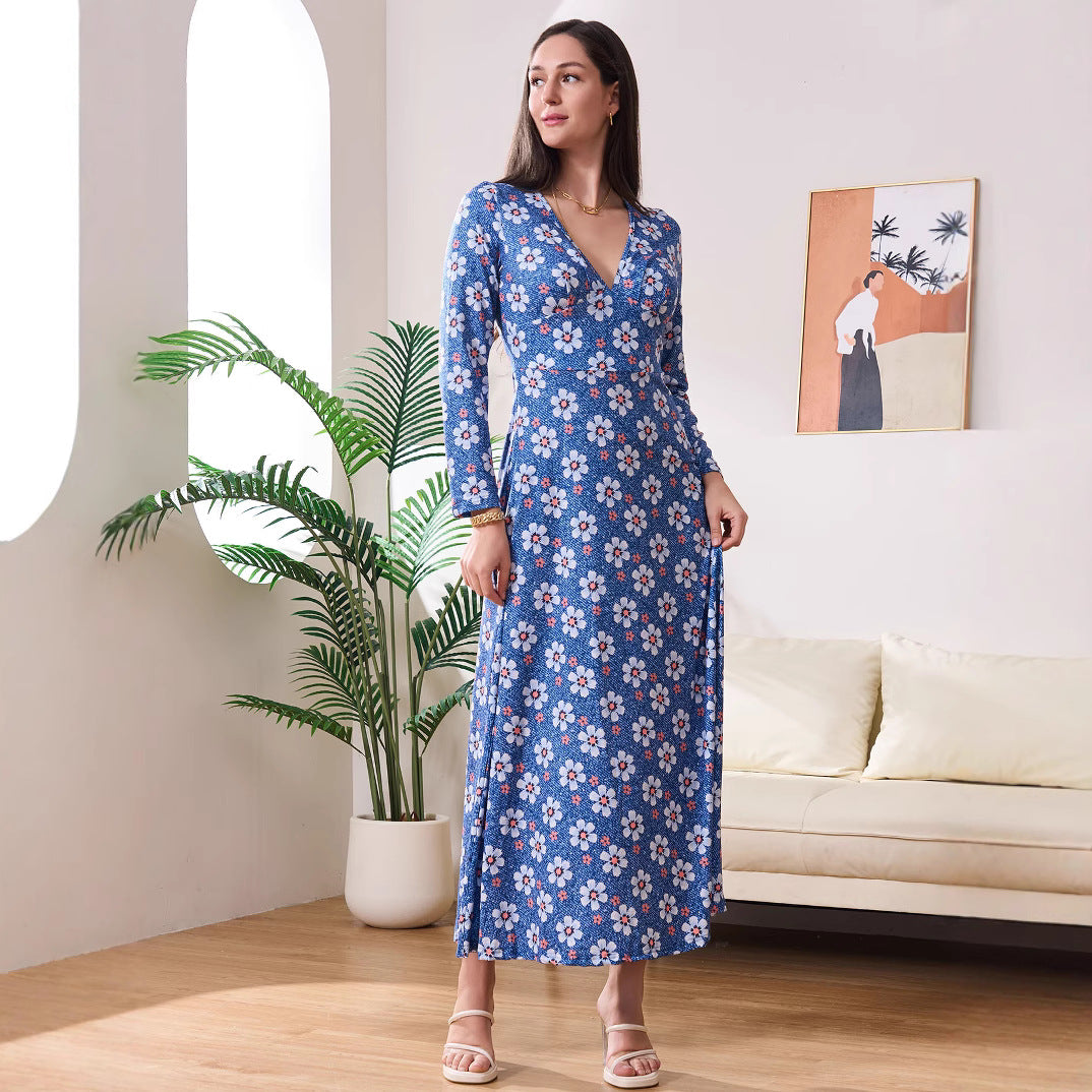 Damen Maxi-Kleid mit schmeichelndem V-Ausschnitt und floralen Details R&B