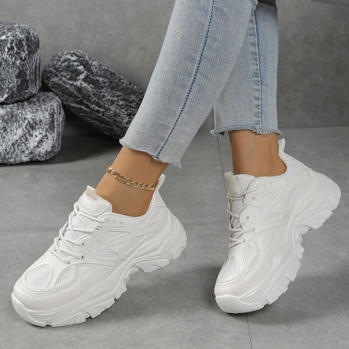 Damen Sportliche Sneakers mit ergonomischem Design und atmungsaktiver Oberflächenstruktur R&B