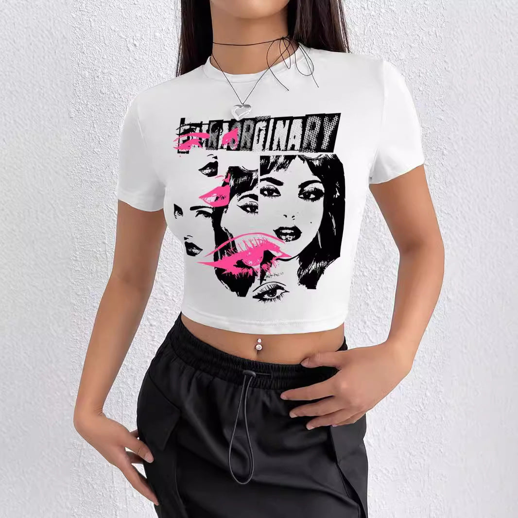 Damen Crop-T-Shirt mit inspirierendem Aufdruck und figurbetontem Schnitt R&B