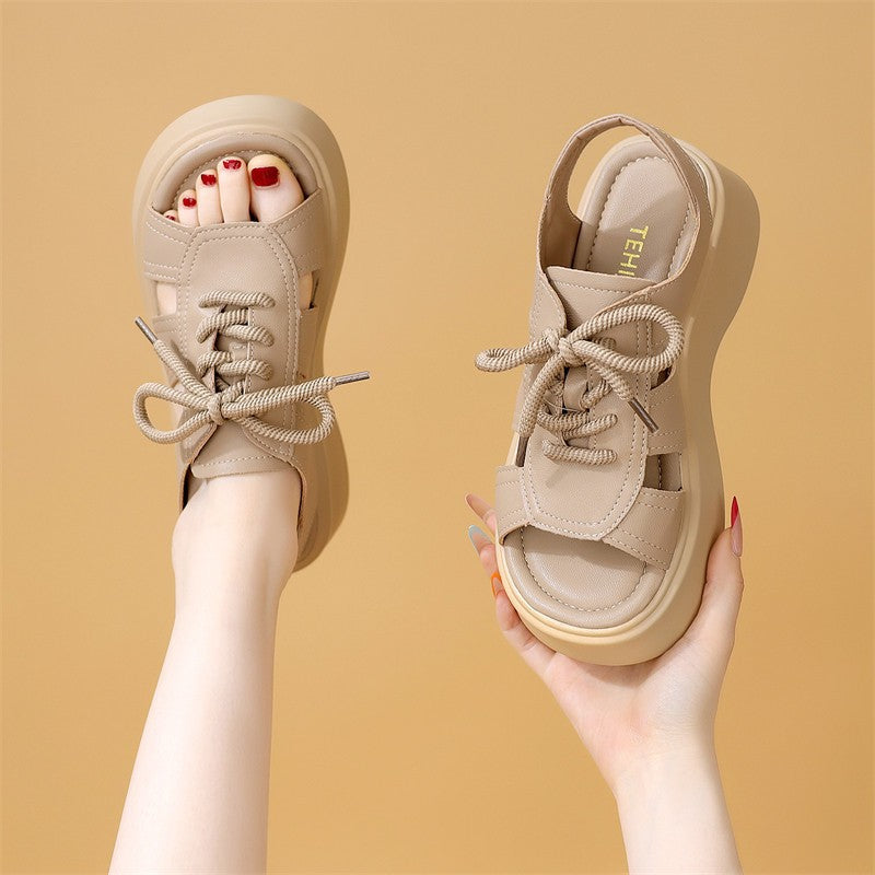 Damen Sportliche Sandalen mit Schnürdesign und komfortablem Absatz R&B