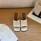 Damen Komfortable Plateau-Sandalen mit geschlossenen Zehen und elegantem Riemen
