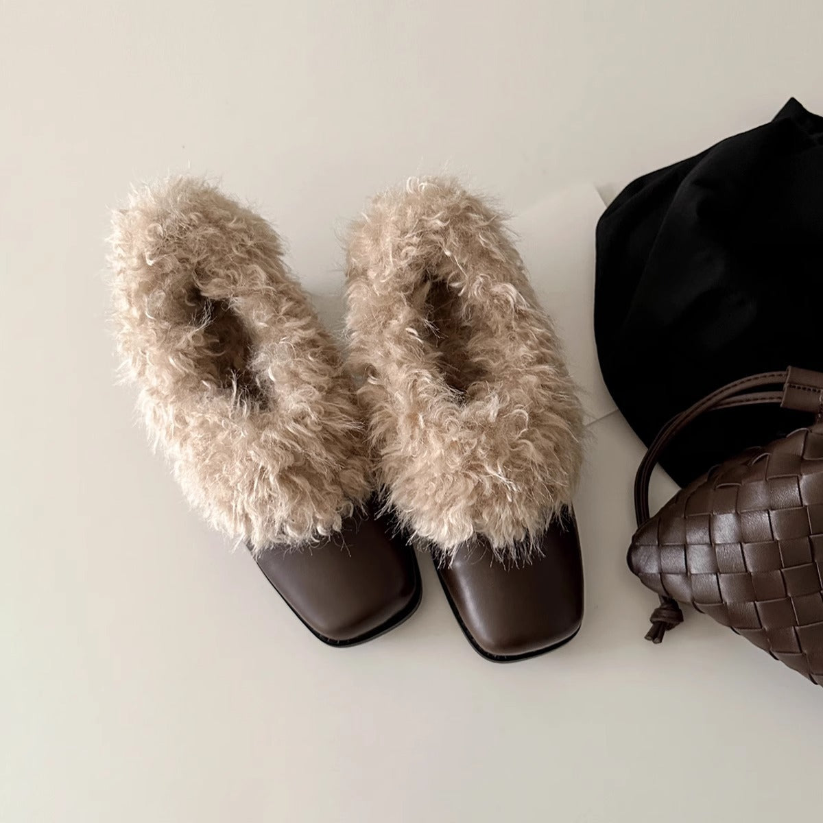 Damen Elegante Booties mit luxuriösem Fellrand und stabilem Blockabsatz R&B