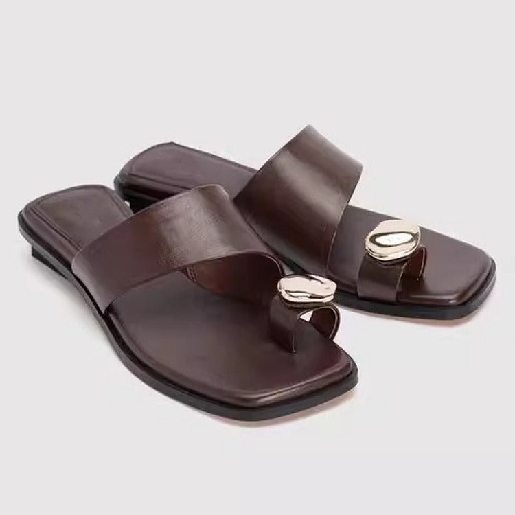 Damen elegante Zehentrenner-Sandalen mit modischen Riemen und goldfarbenem Akzent R&B