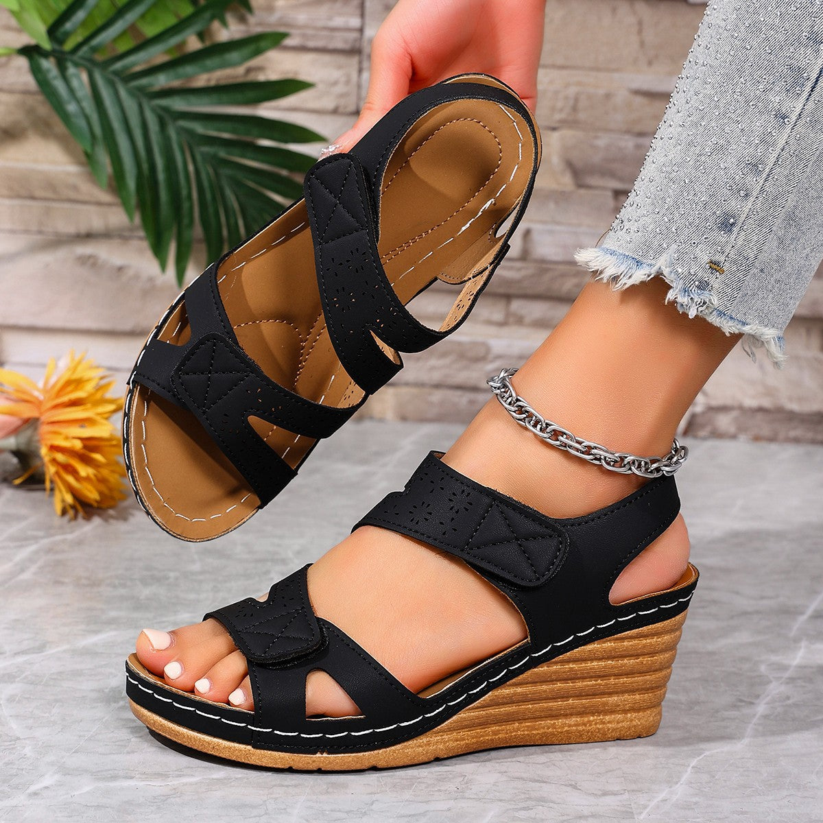 Damen Komfortable und elegante Keil-Sandalen mit verstellbaren Riemen