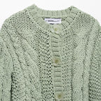 Damen Strickjacke mit Zopfmuster und Knopfdetails R&B