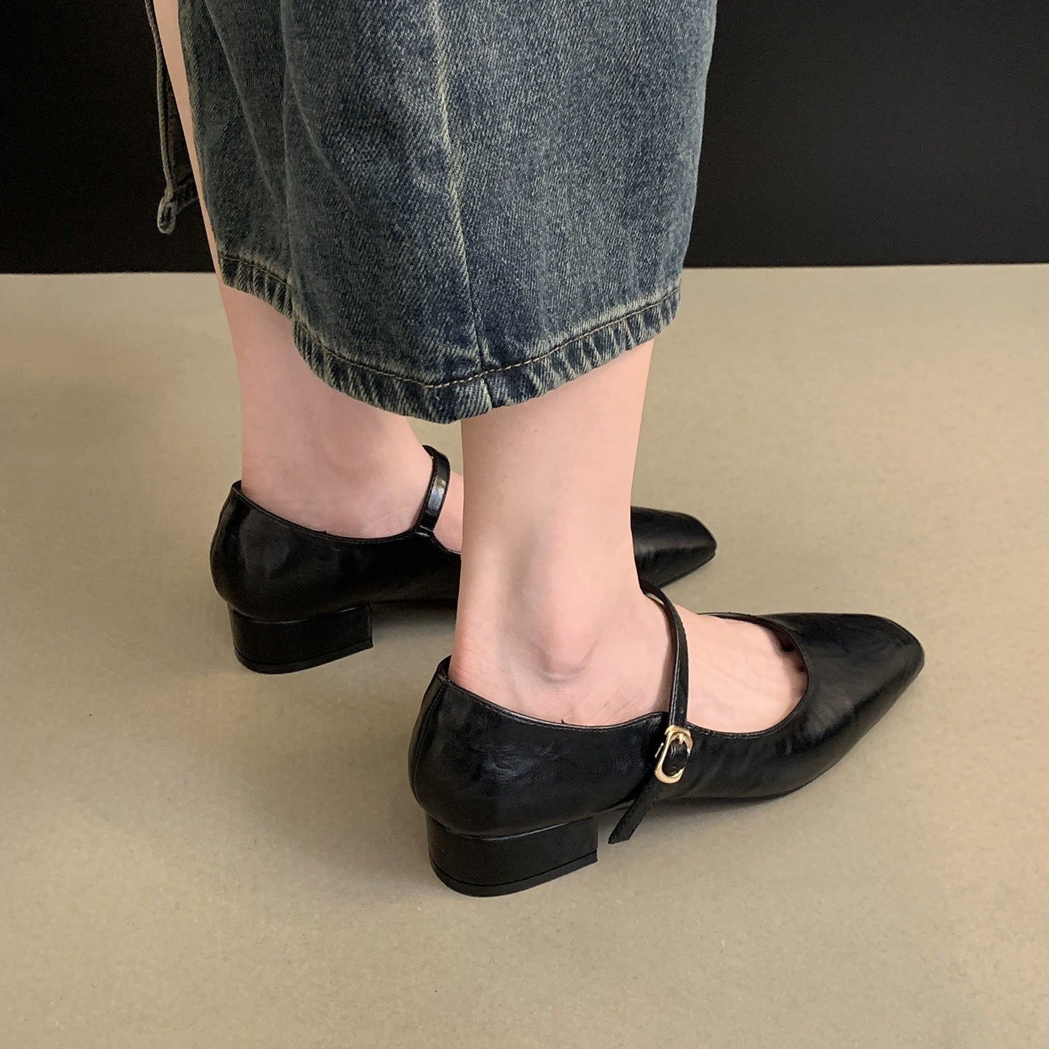 Damen Mary Jane Schuhe mit elegantem Riemchen und modischem Blockabsatz EB