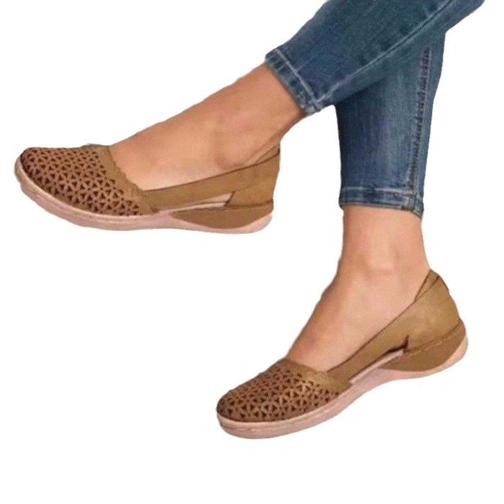 Damen luftige Clogs mit modischen Cut-Outs R&B
