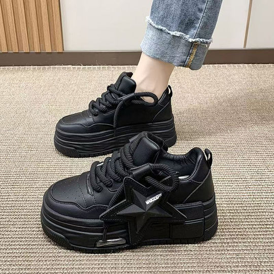 Damen modische Sneakers mit auffälliger Sternenapplikation und komfortabler Dämpfung R&B