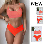 Damen Triangel-Bikini-Set mit modischem gestreiftem Oberteil und hochgeschnittenem Höschen R&B