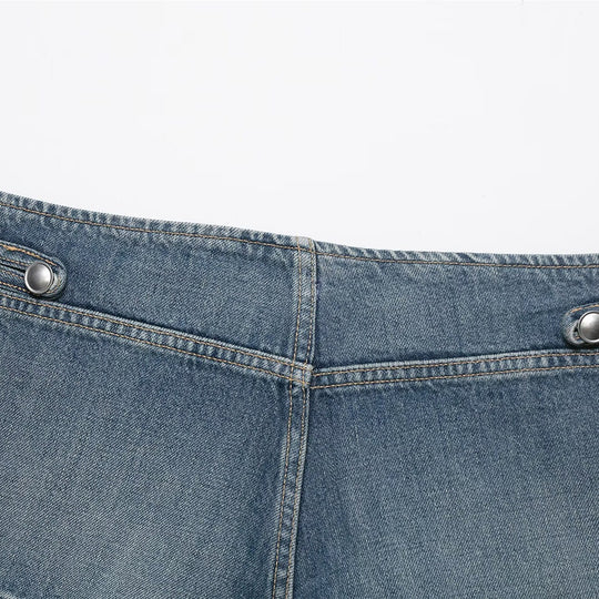 Damen Denim-Shorts mit dekorativen Knöpfen R&B