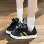 Damen Sportliche Sneakers mit klassischer Silhouette und elegantem Schnürdesign R&B