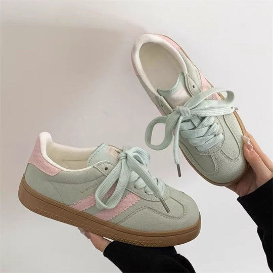 Damen Sportliche Sneakers mit atmungsaktivem Obermaterial und modischen Details R&B