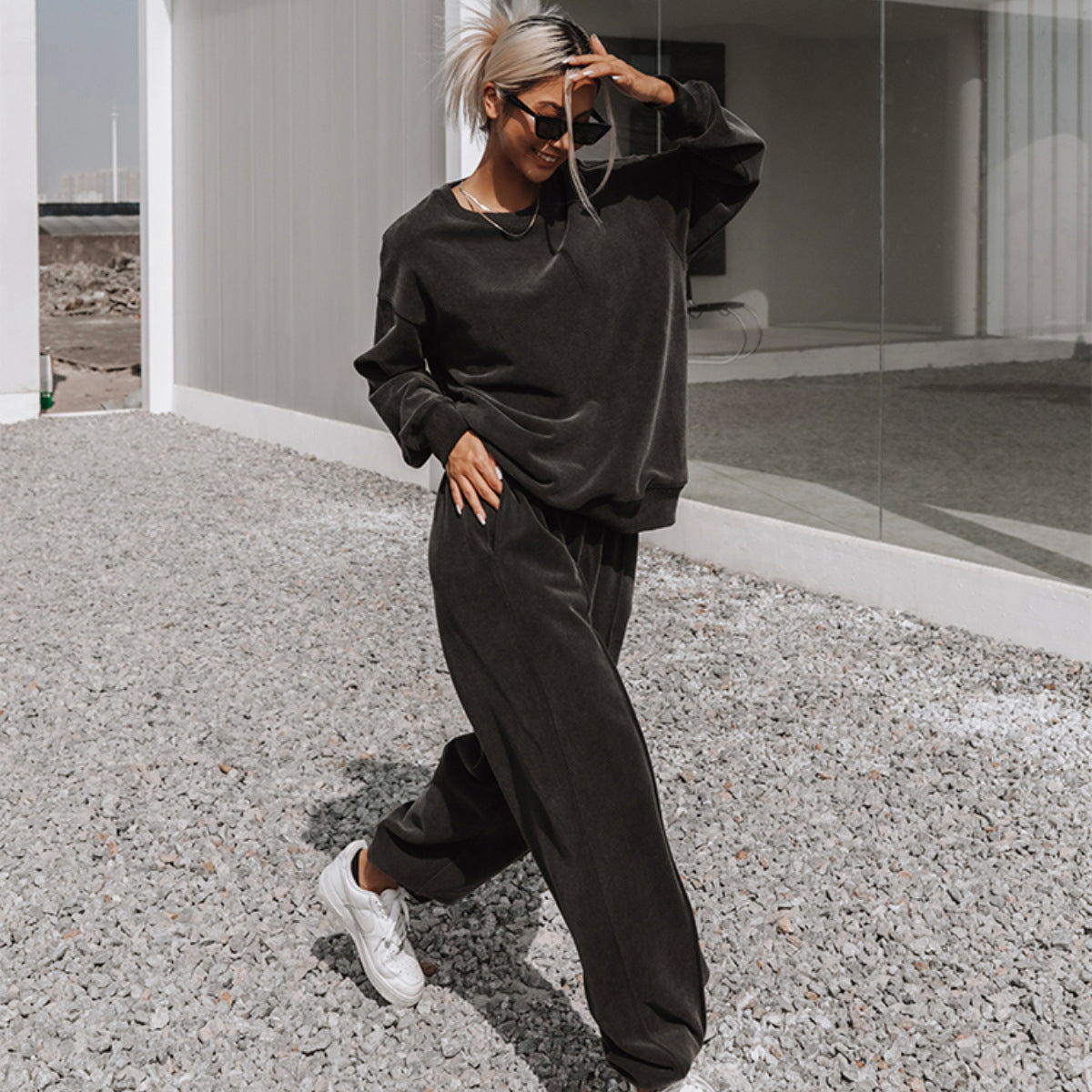 Damen nan weiches Oversize-Sweatshirt und weite Relaxhose im Vintage-Washed-Finish R&B